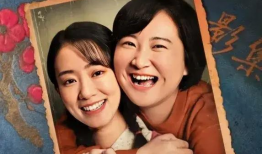 娱乐圈最新的吃瓜事件是,某明星恋情曝光，疑与网红女友同居？